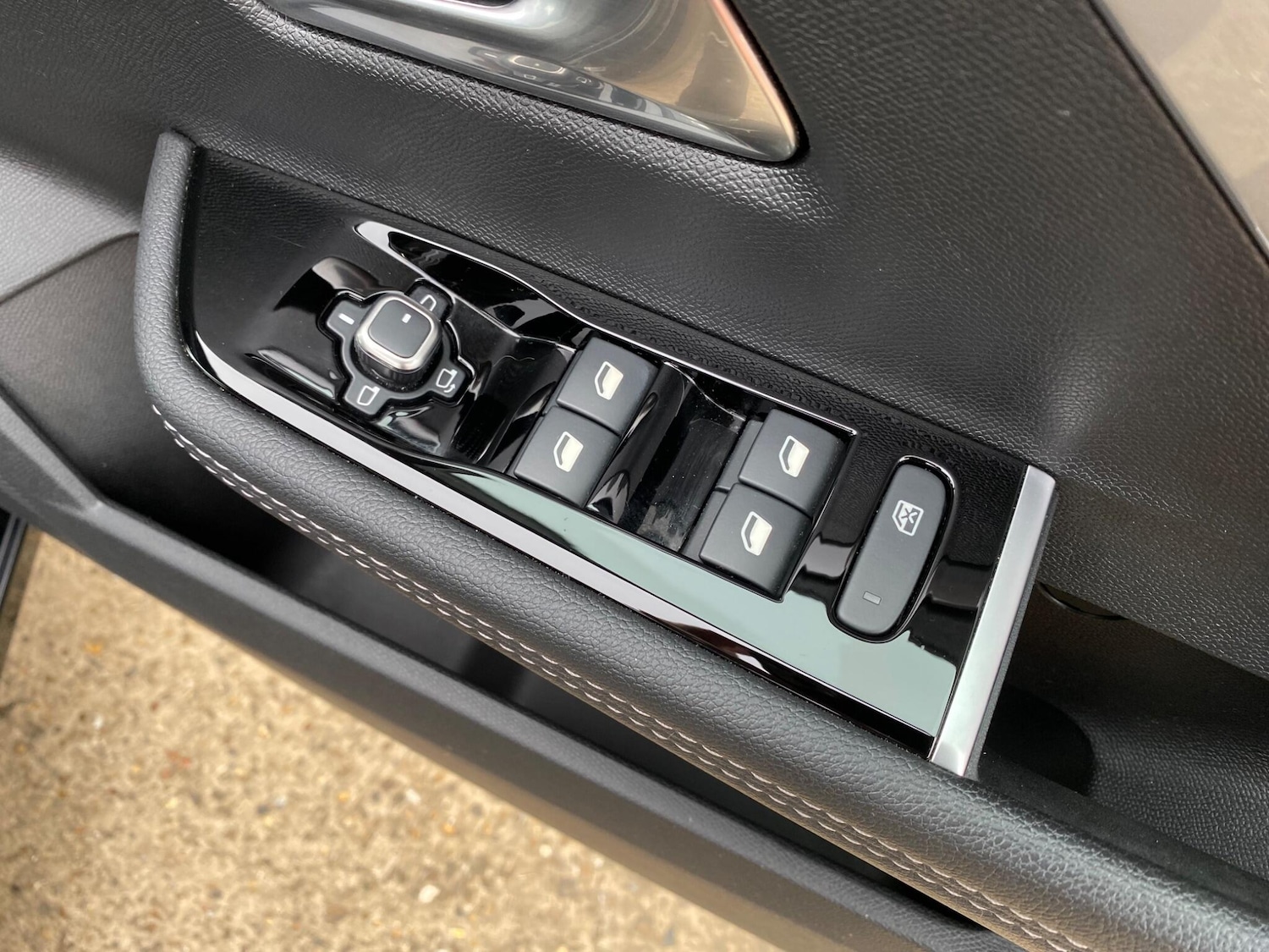 Used Vauxhall Astra 2024 for sale - 76388802: Photo 47