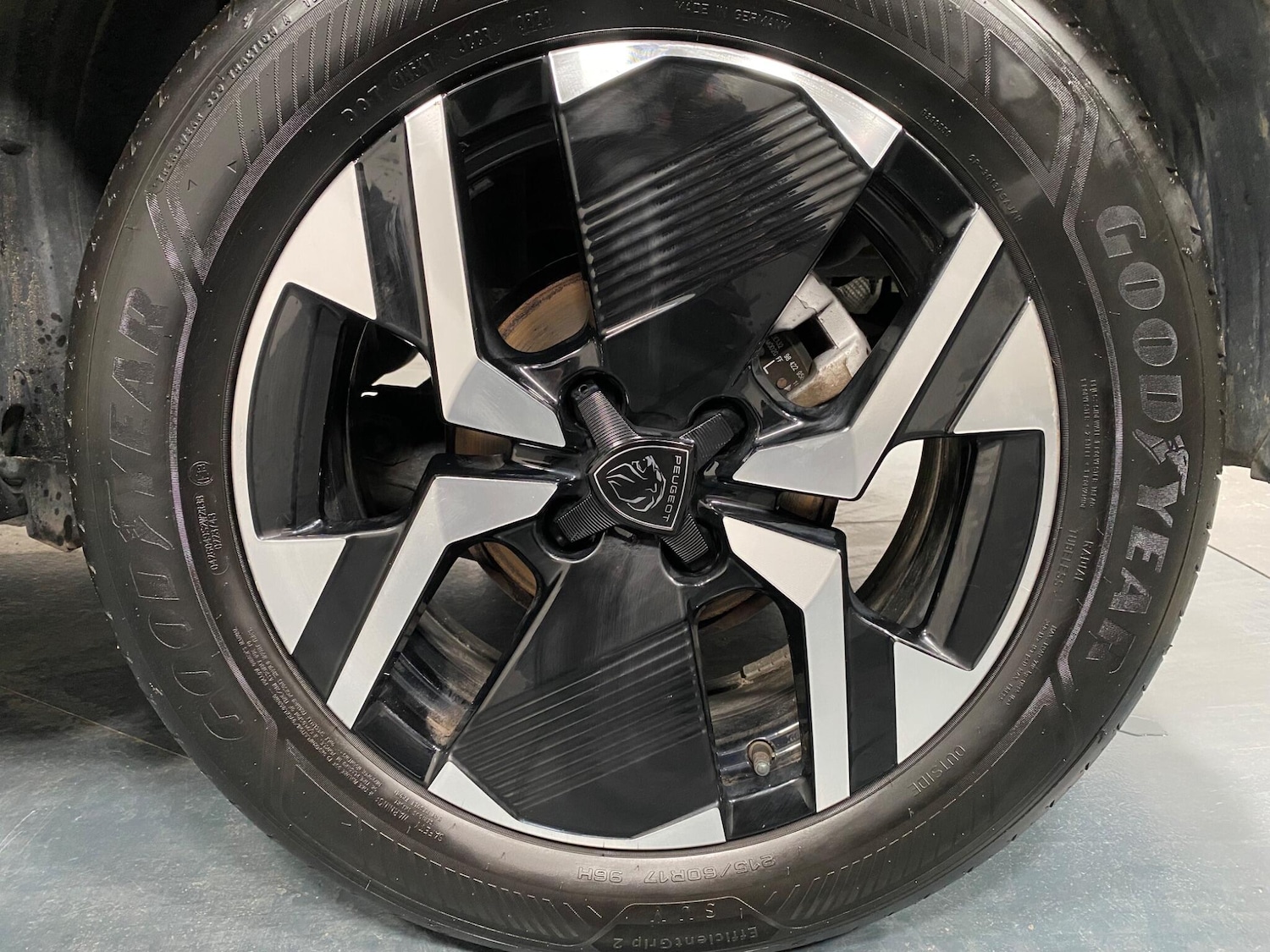 Used Peugeot 2008 2023 for sale - 76832746: Photo 18