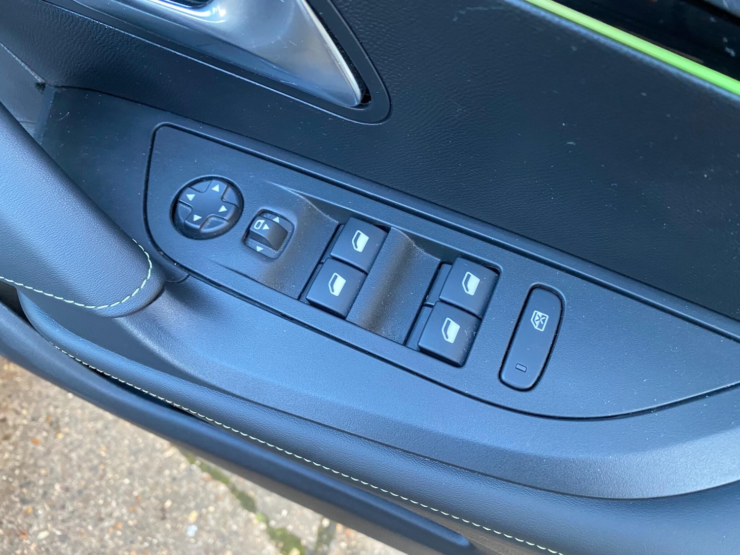 Used Peugeot 2008 2023 for sale - 76832746: Photo 47