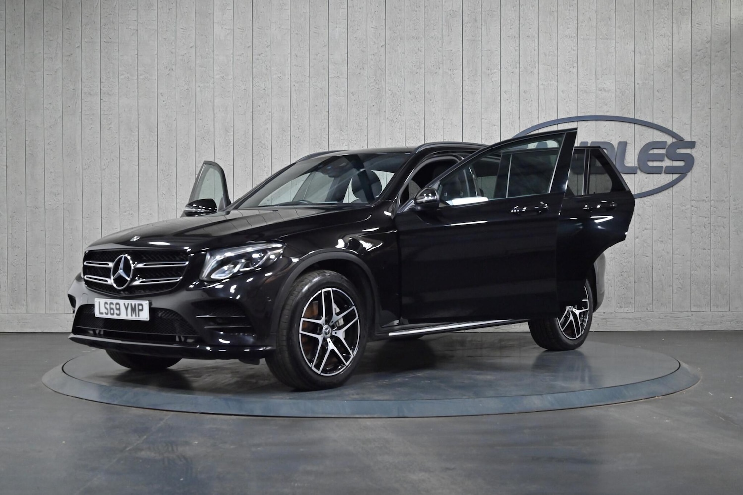 Used Mercedes-Benz GLC 2019 for sale - 76987712: Photo 15