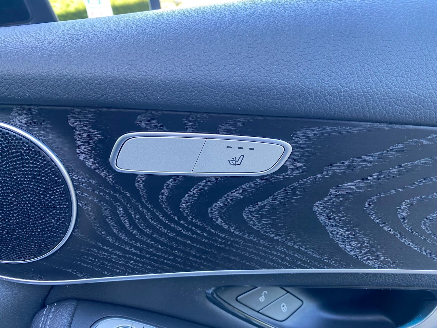 Used Mercedes-Benz GLC 2019 for sale - 76987712: Photo 53