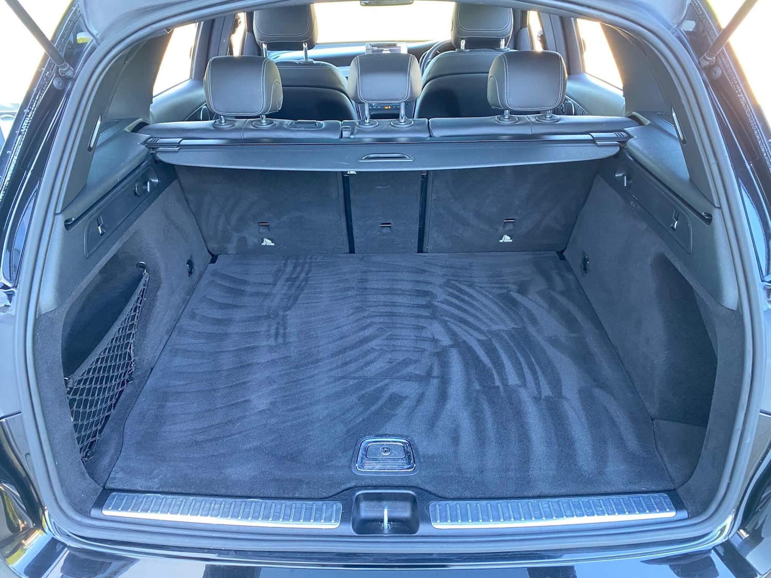 Used Mercedes-Benz GLC 2019 for sale - 76987712: Photo 59