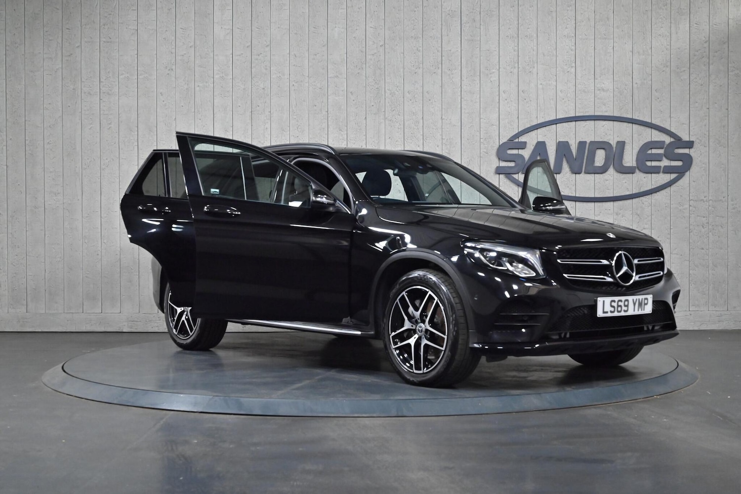 Used Mercedes-Benz GLC 2019 for sale - 76987712: Photo 9