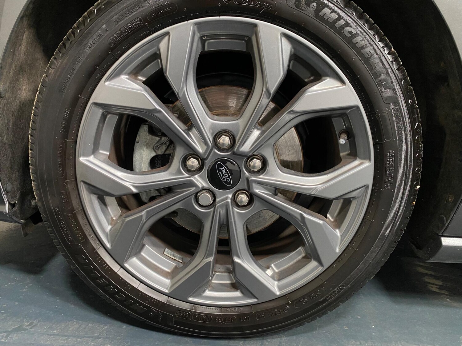 Used Ford Focus 2023 for sale - 76388663: Photo 17