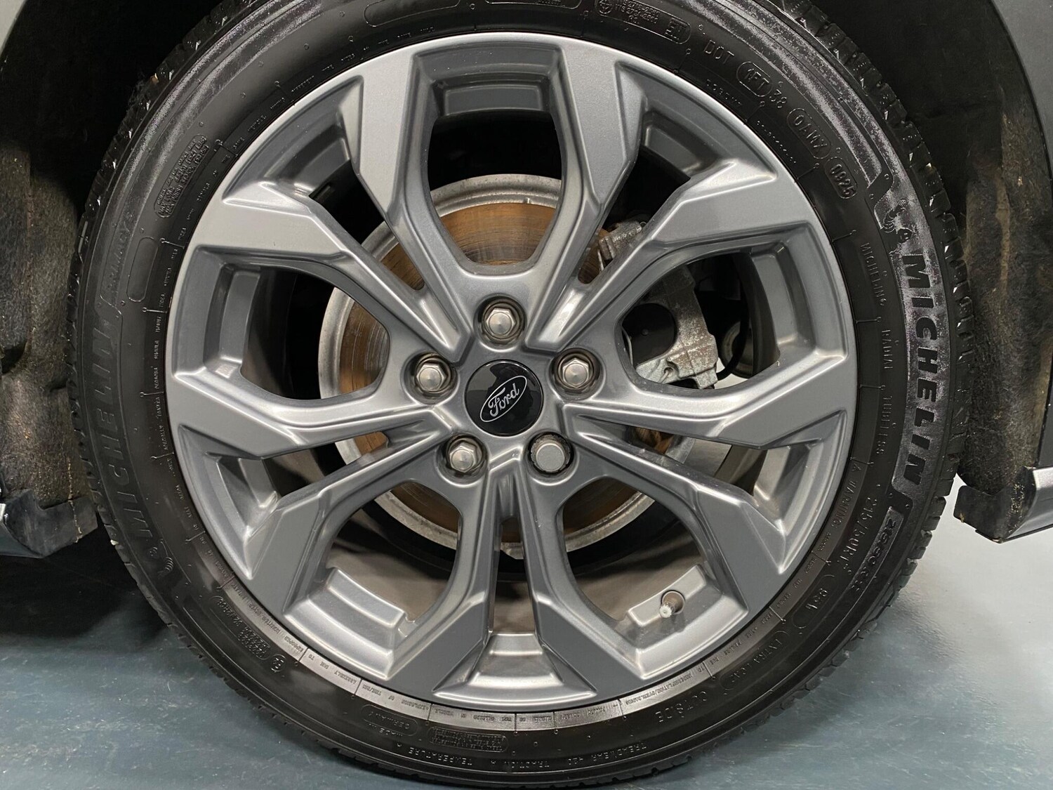 Used Ford Focus 2023 for sale - 76388663: Photo 18