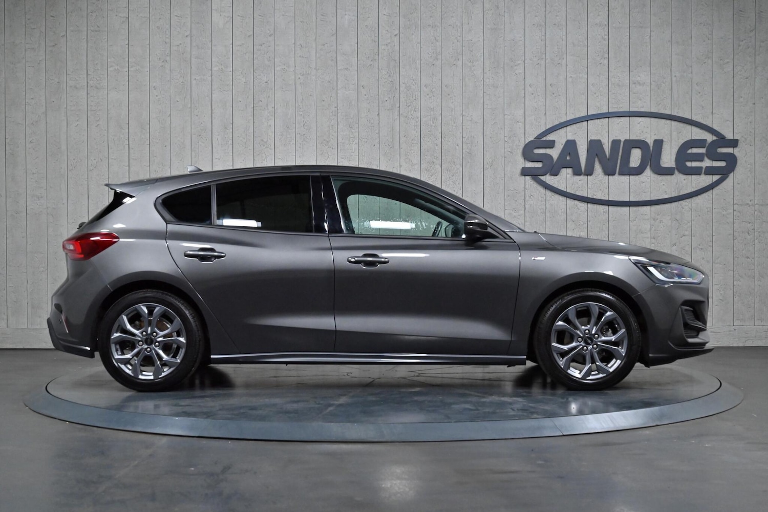 Used Ford Focus 2023 for sale - 76388663: Photo 3