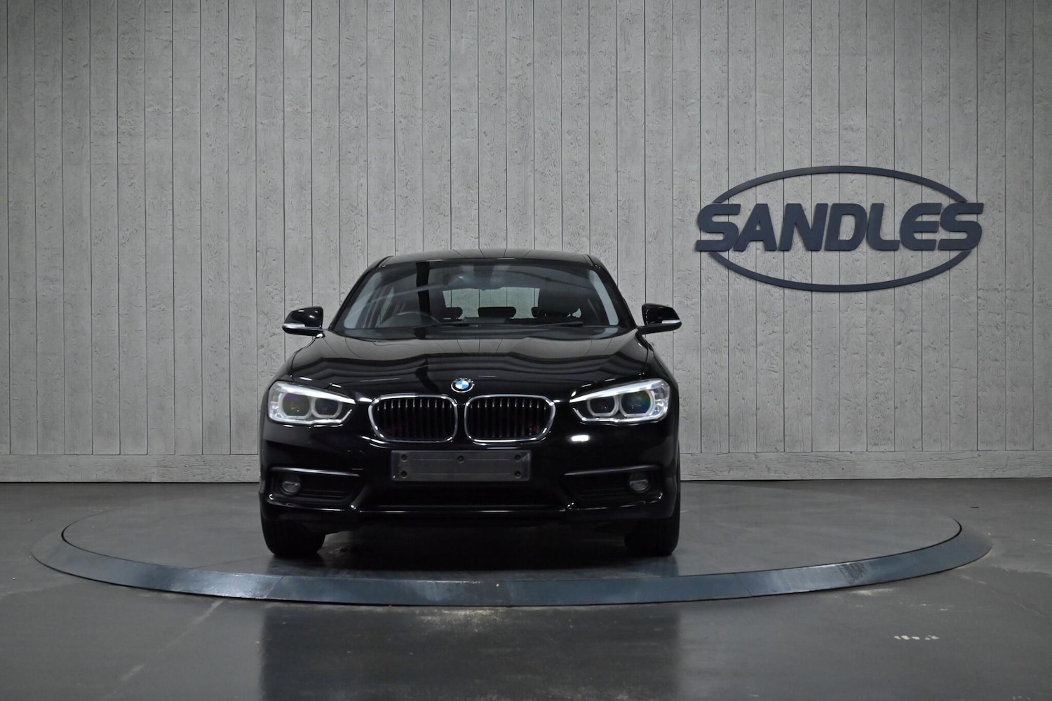 Used BMW 1 Series 2018 for sale - 77467961: Photo 2