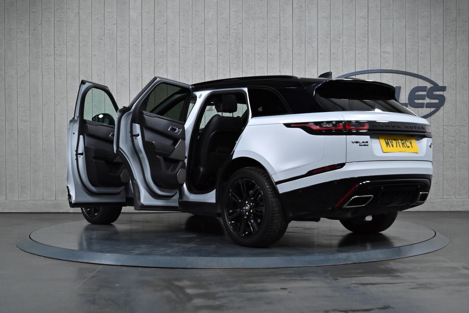 Used Land Rover Range Rover Velar 2021 for sale - 76499346: Photo 11