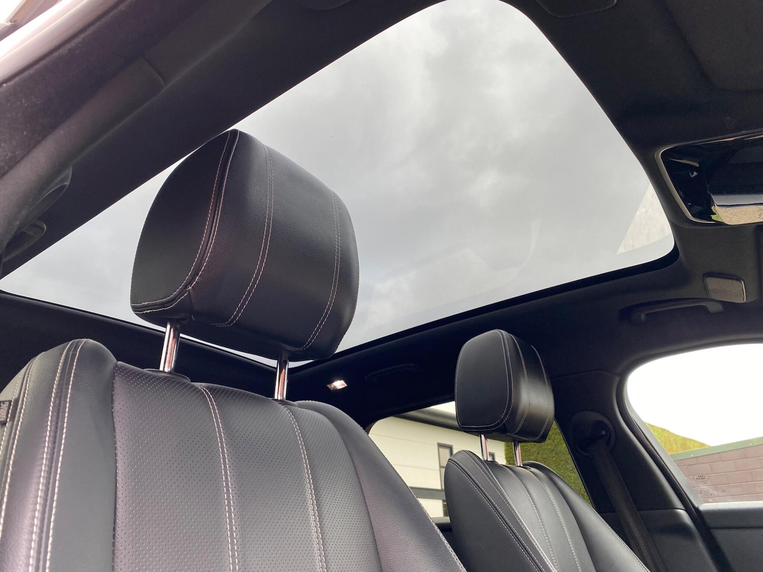 Used Land Rover Range Rover Velar 2021 for sale - 76499346: Photo 24