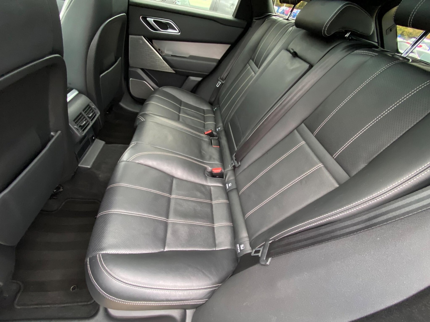 Used Land Rover Range Rover Velar 2021 for sale - 76499346: Photo 31