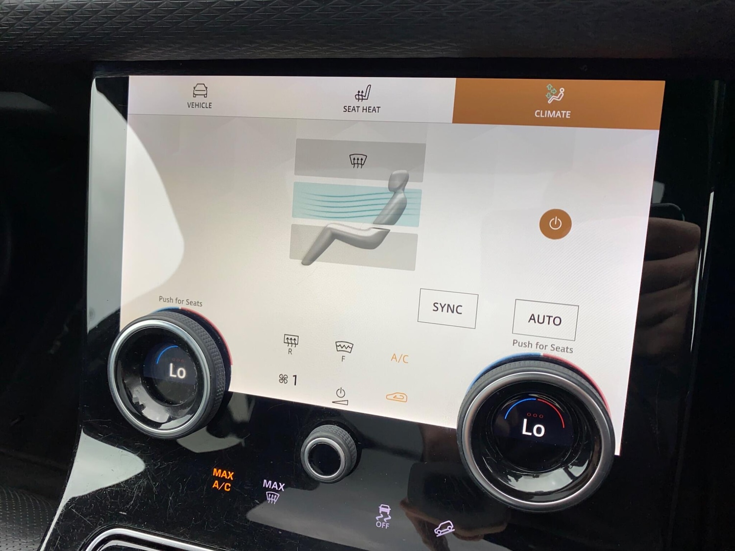 Used Land Rover Range Rover Velar 2021 for sale - 76499346: Photo 40