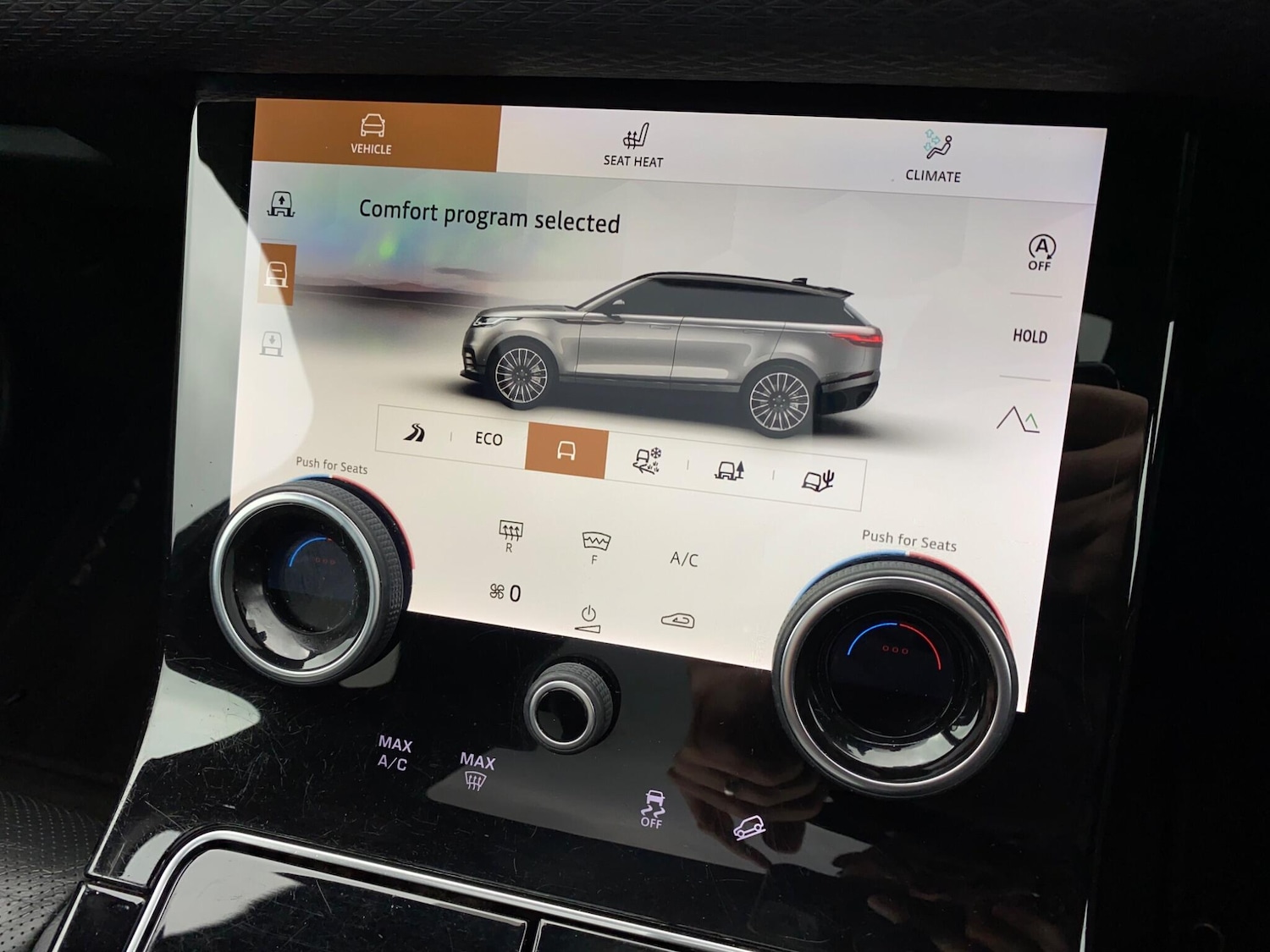 Used Land Rover Range Rover Velar 2021 for sale - 76499346: Photo 41