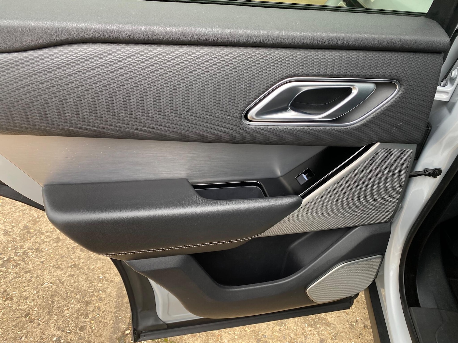 Used Land Rover Range Rover Velar 2021 for sale - 76499346: Photo 54