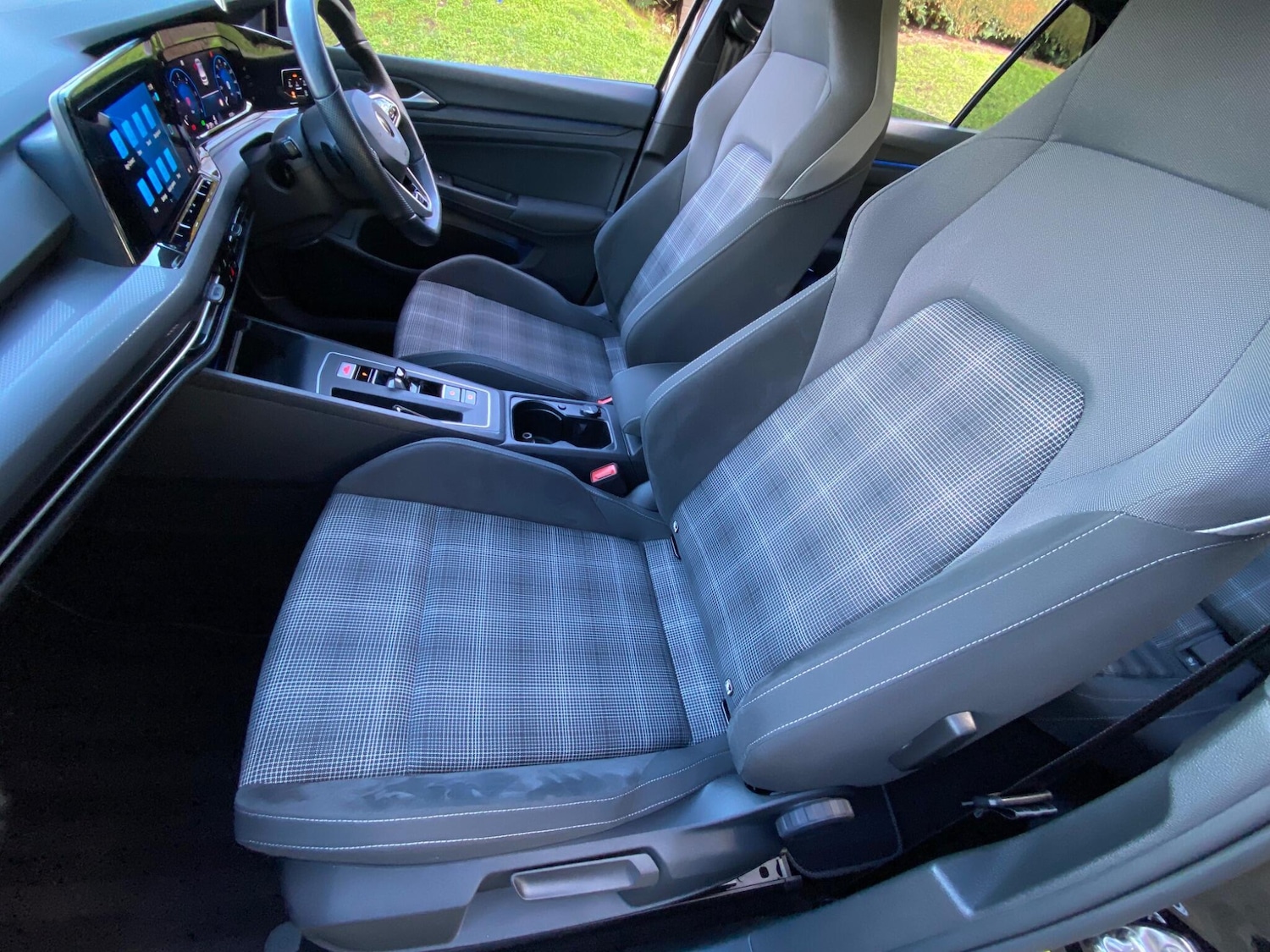 Used Volkswagen Golf 2021 for sale - 76989983: Photo 24