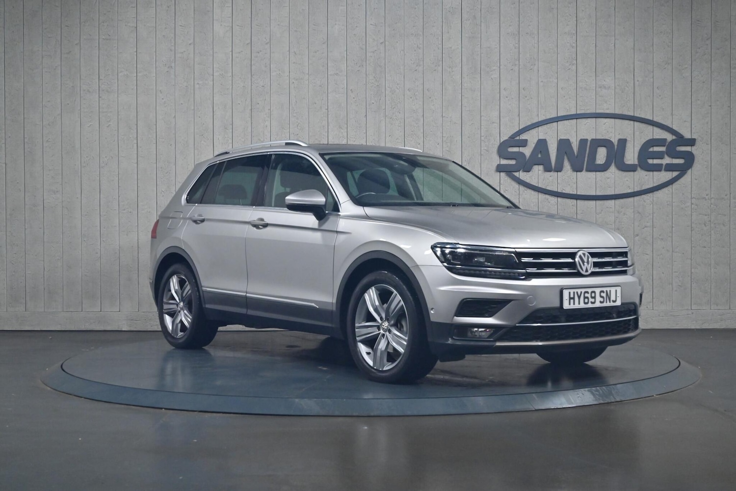 Used Volkswagen Tiguan 2019 for sale - 76026434: Photo 1