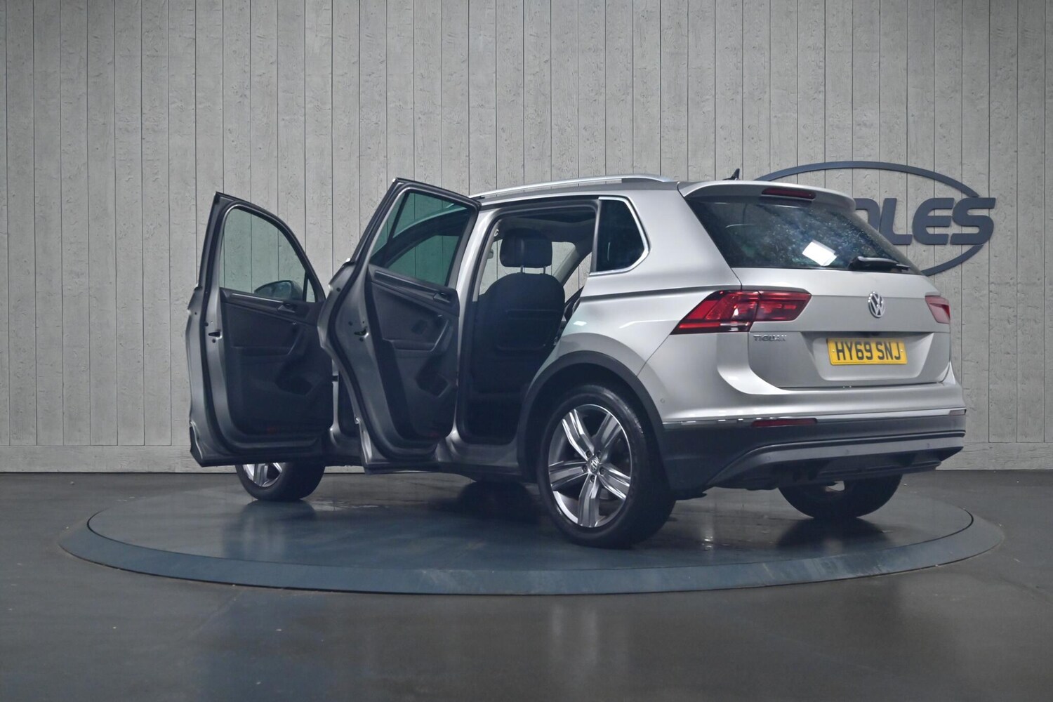 Used Volkswagen Tiguan 2019 for sale - 76026434: Photo 11