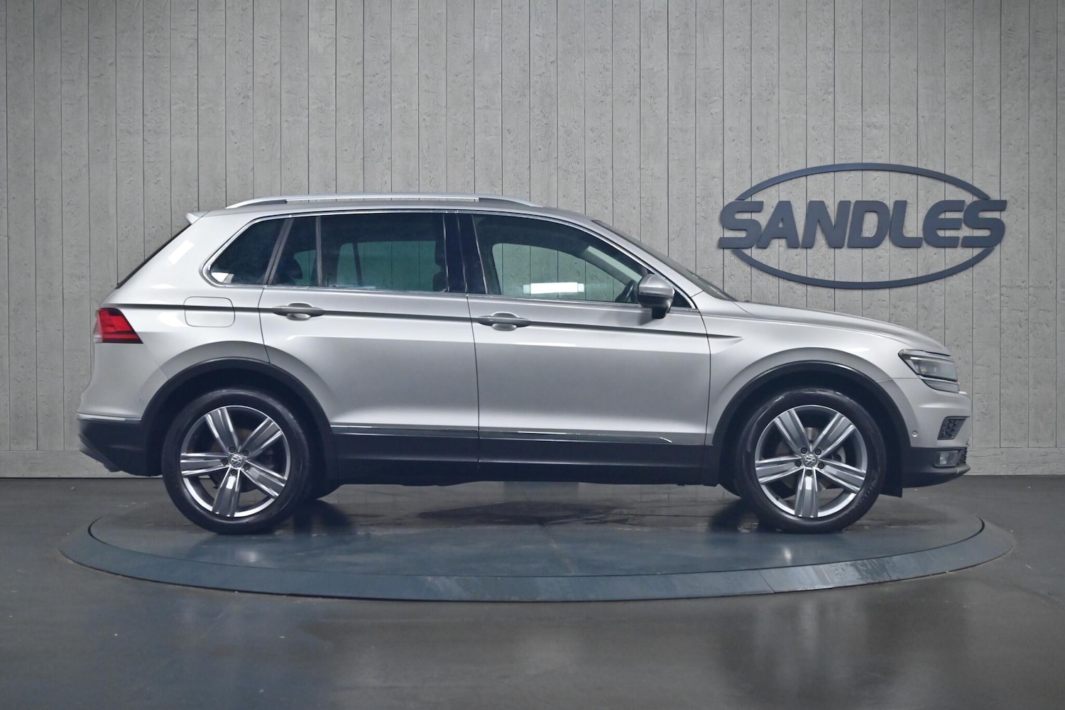 Used Volkswagen Tiguan 2019 for sale - 76026434: Photo 3