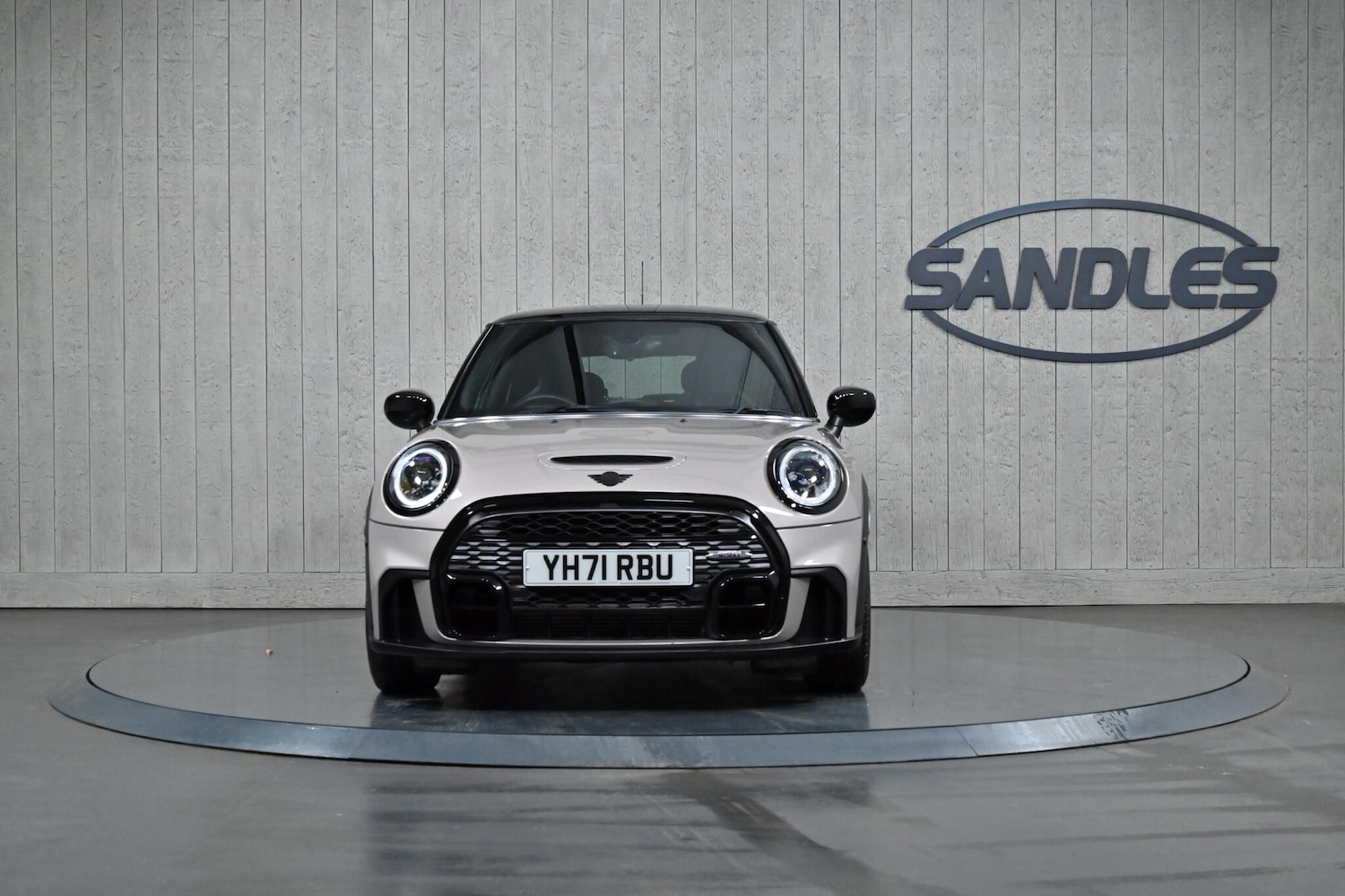 Used MINI Hatch 2021 for sale - 76538317: Photo 2