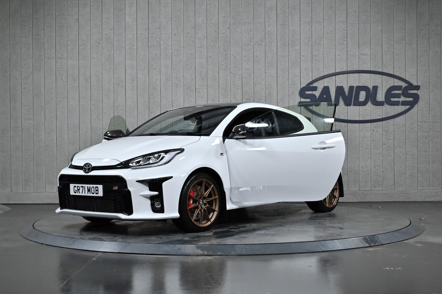 Used Toyota Yaris 2021 for sale - 77343802: Photo 14