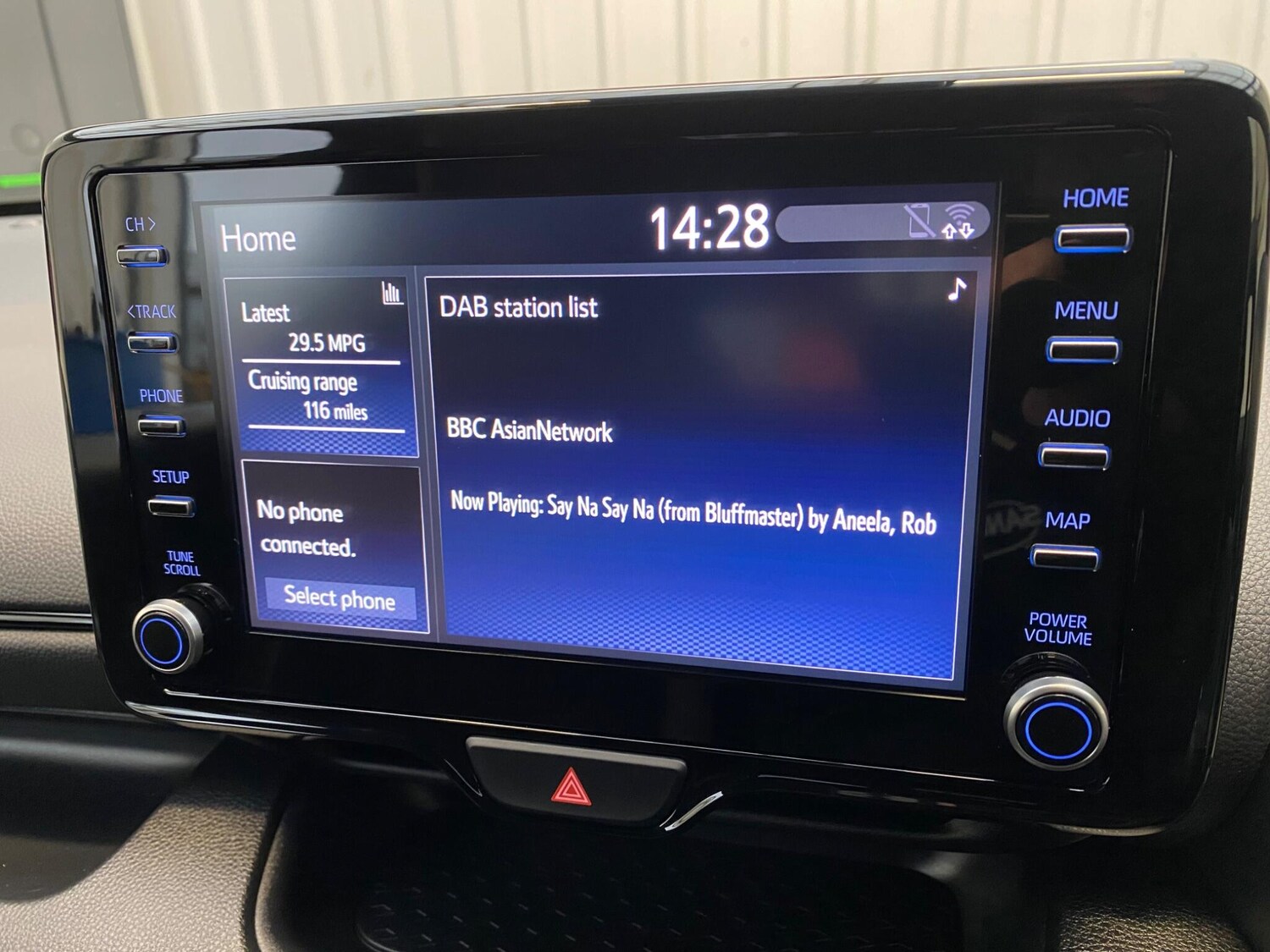 Used Toyota Yaris 2021 for sale - 77343802: Photo 30