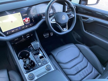 Used Volkswagen Touareg 2023 for sale - 79421923: Photo