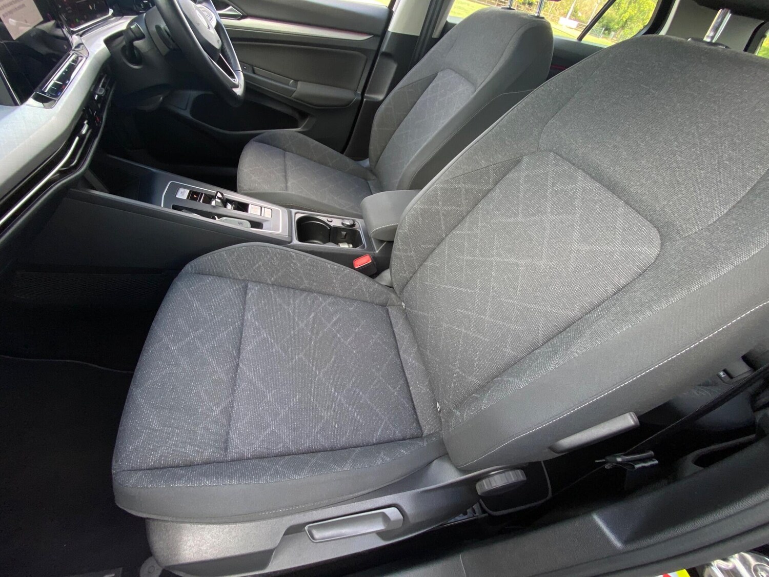 Used Volkswagen Golf 2020 for sale - 75622833: Photo 25