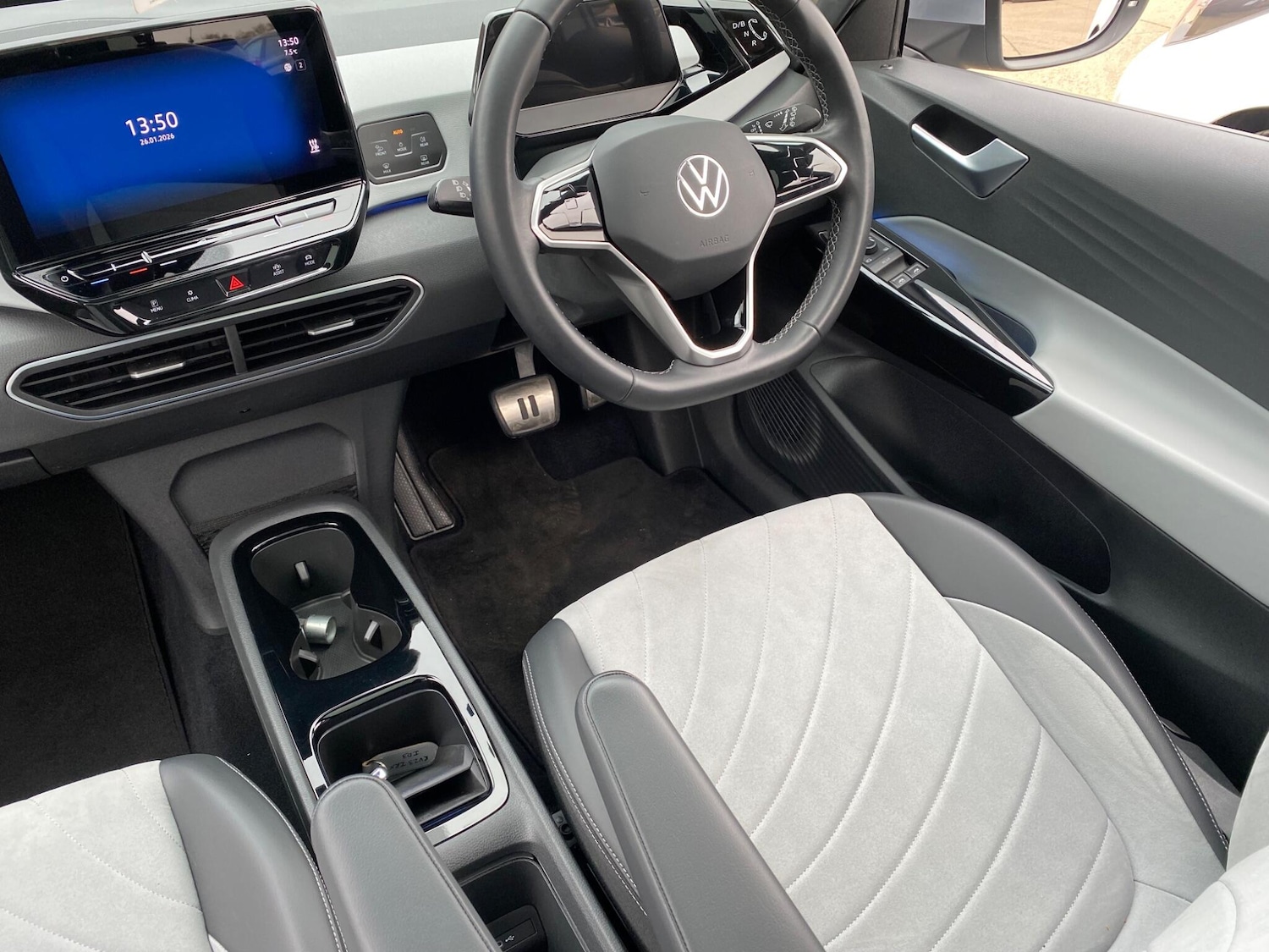 Used Volkswagen ID.3 2023 for sale - 77215748: Photo 2