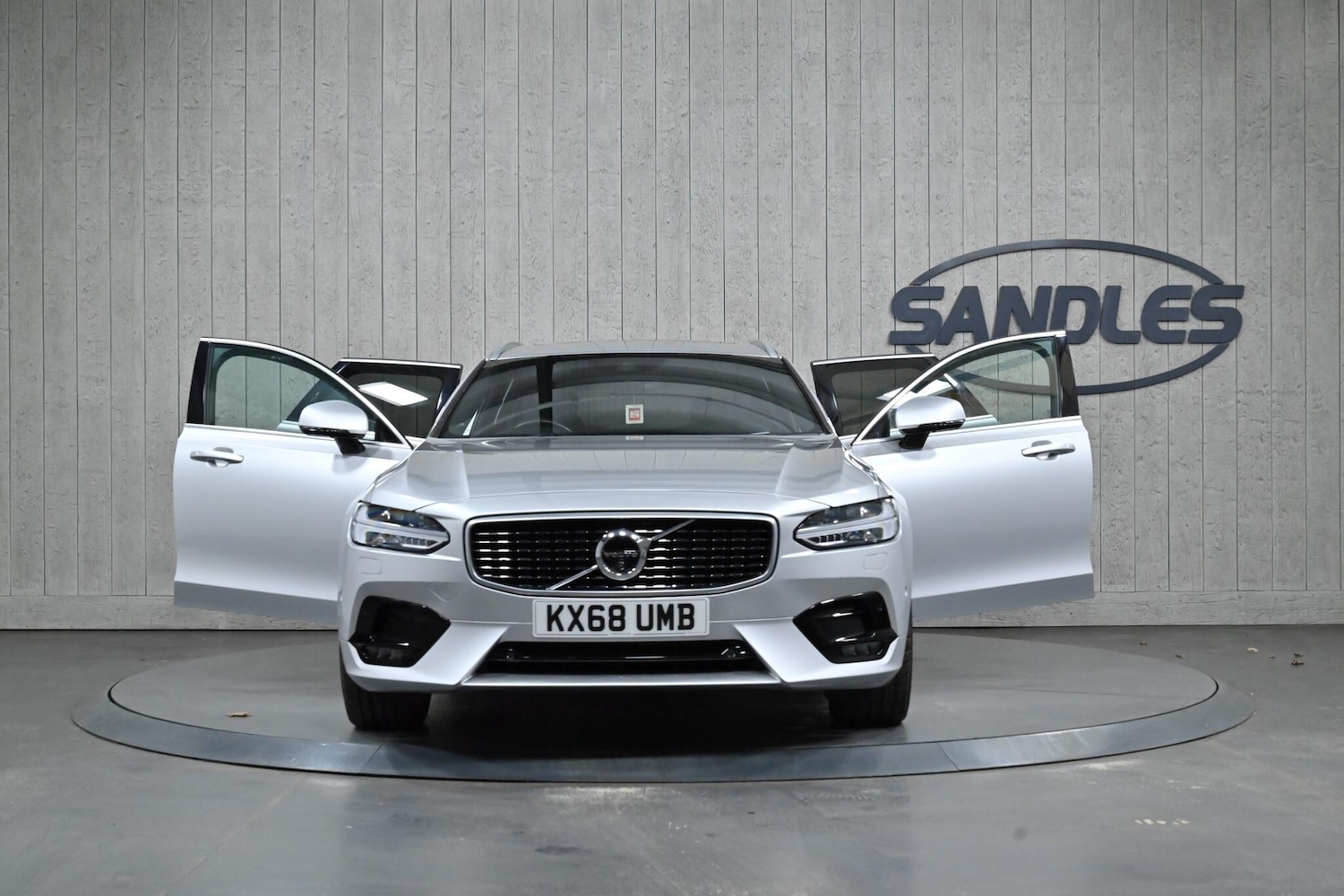 Used Volvo V90 2018 for sale - 77510610: Photo 11