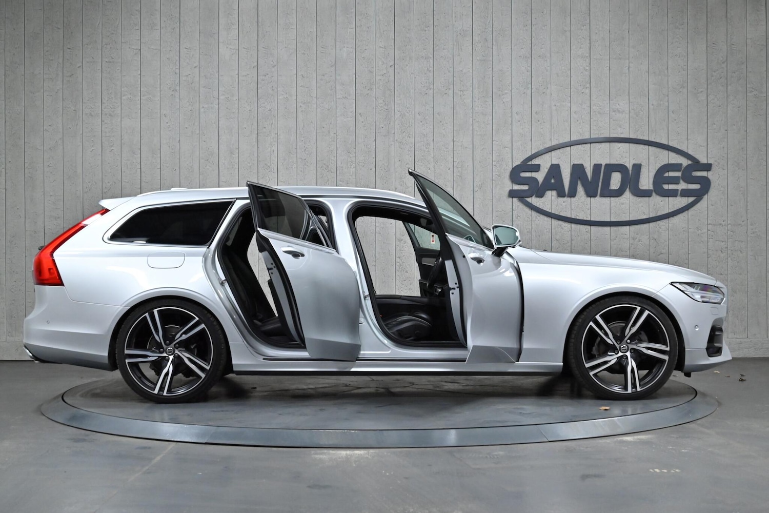 Used Volvo V90 2018 for sale - 77510610: Photo 12