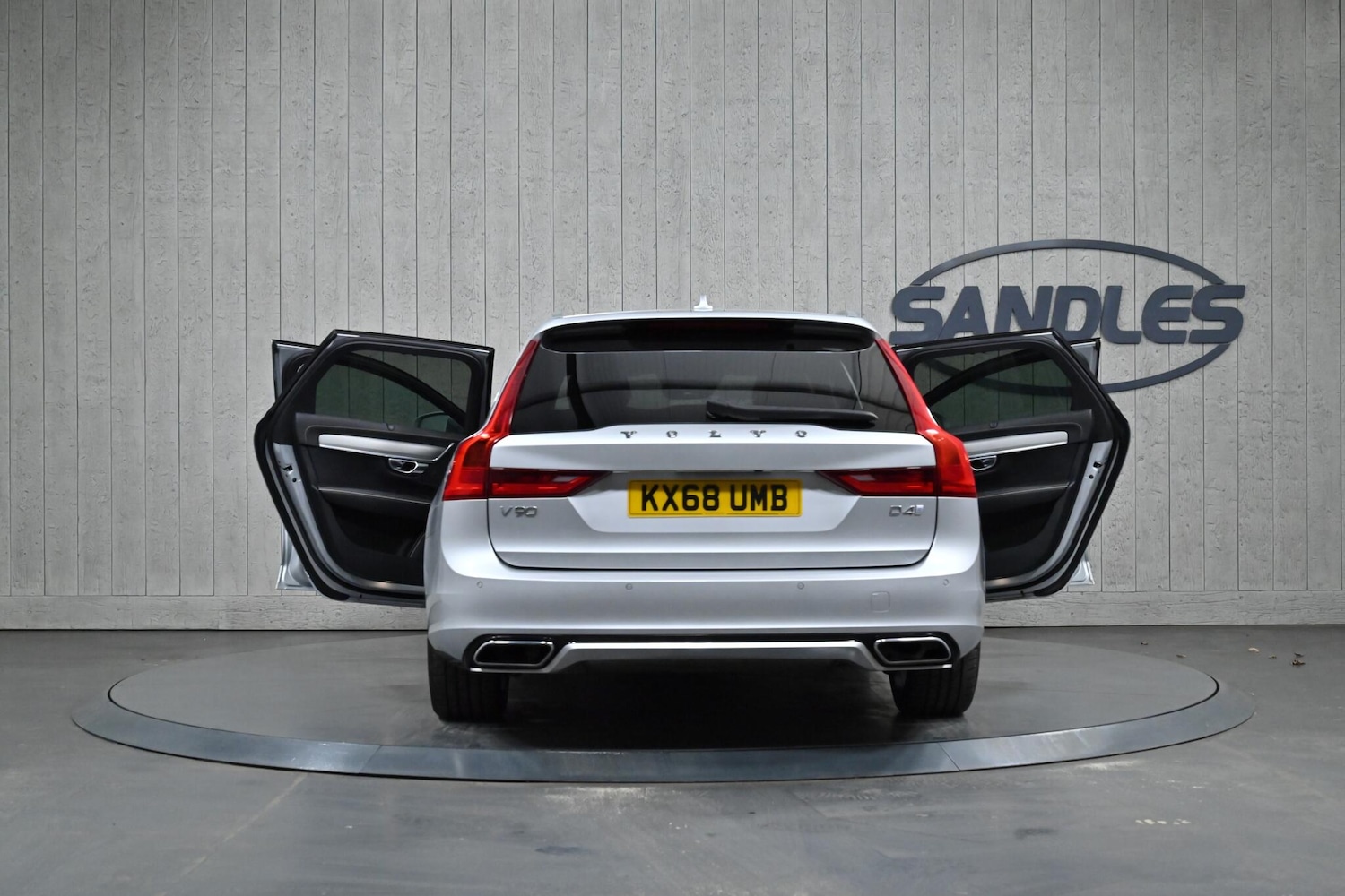 Used Volvo V90 2018 for sale - 77510610: Photo 14
