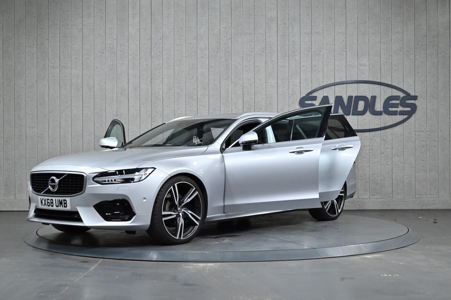 Used Volvo V90 2018 for sale - 77510610: Photo 16