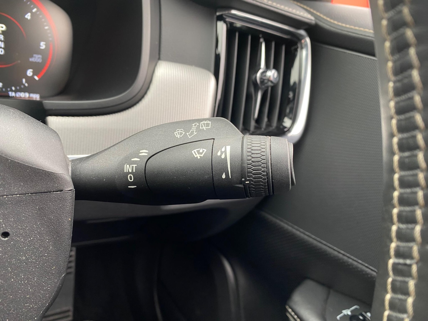 Used Volvo V90 2018 for sale - 77510610: Photo 41