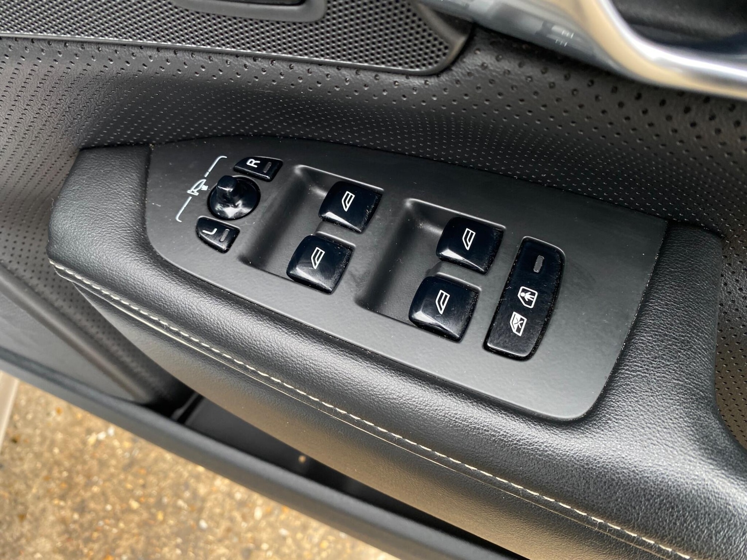 Used Volvo V90 2018 for sale - 77510610: Photo 45