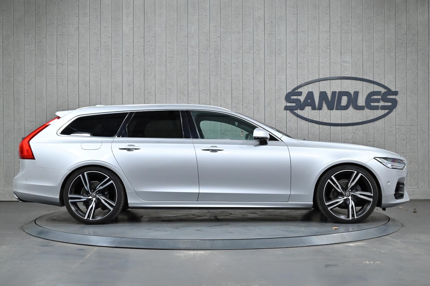 Used Volvo V90 2018 for sale - 77510610: Photo 5