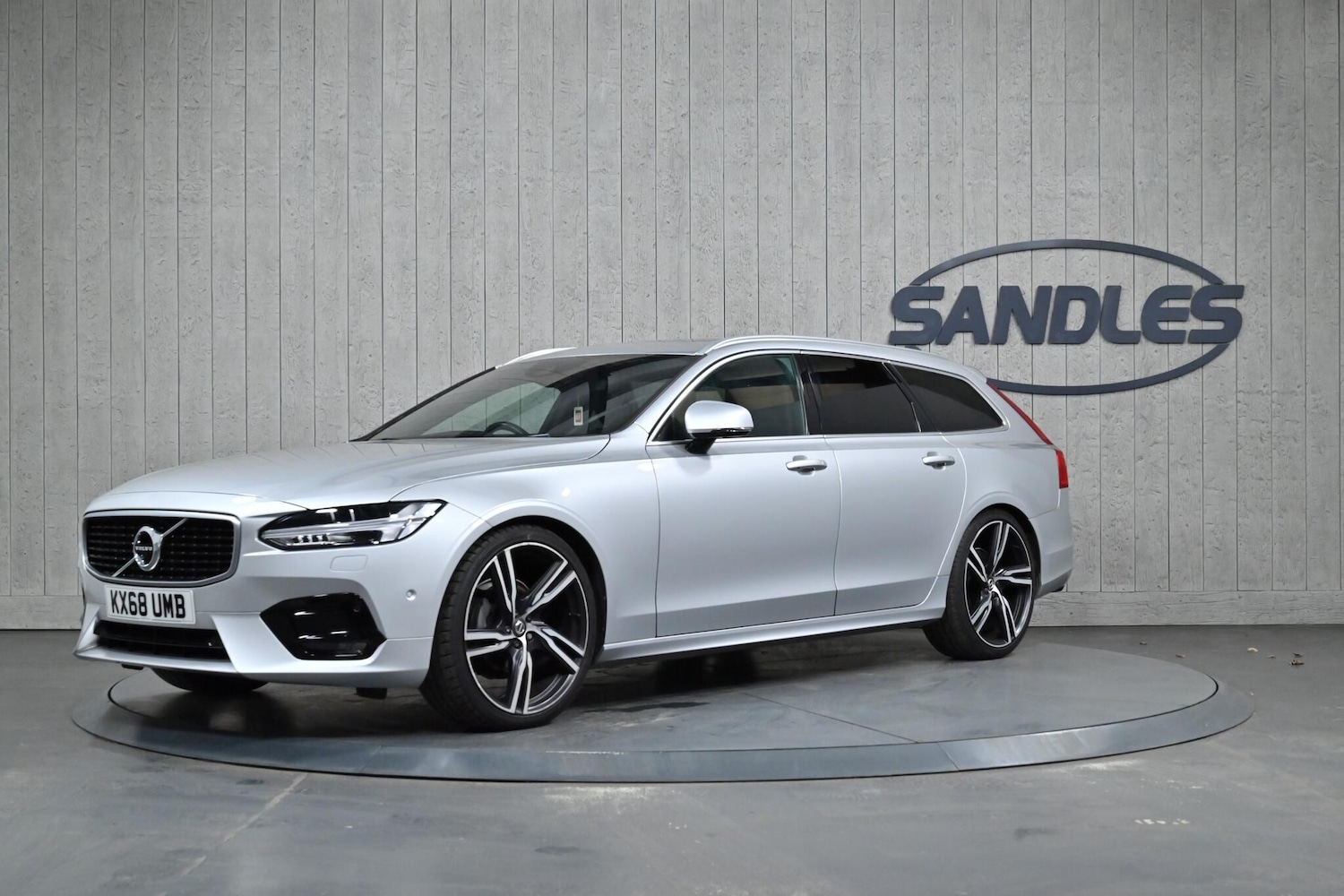 Used Volvo V90 2018 for sale - 77510610: Photo 8
