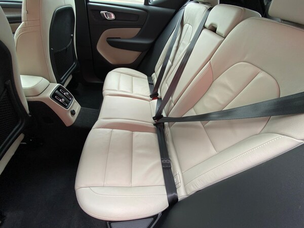 Used Volvo XC40 2022 for sale - 74875621: Photo 31