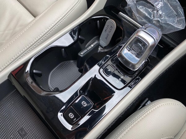 Used Volvo XC40 2022 for sale - 74875621: Photo 42