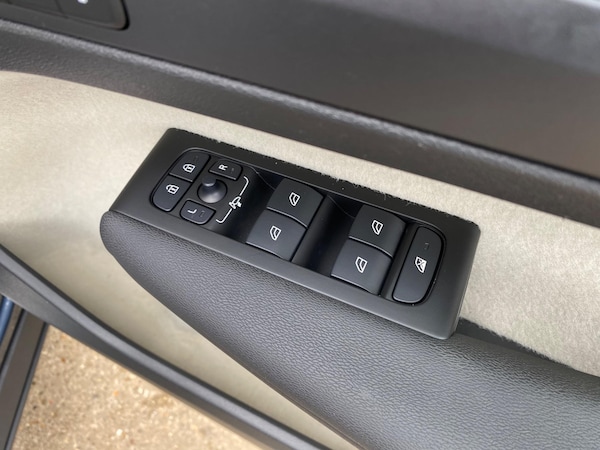 Used Volvo XC40 2022 for sale - 74875621: Photo 48