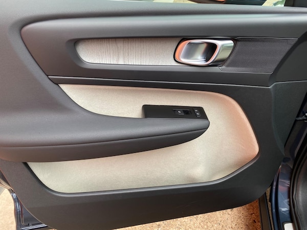 Used Volvo XC40 2022 for sale - 74875621: Photo 52