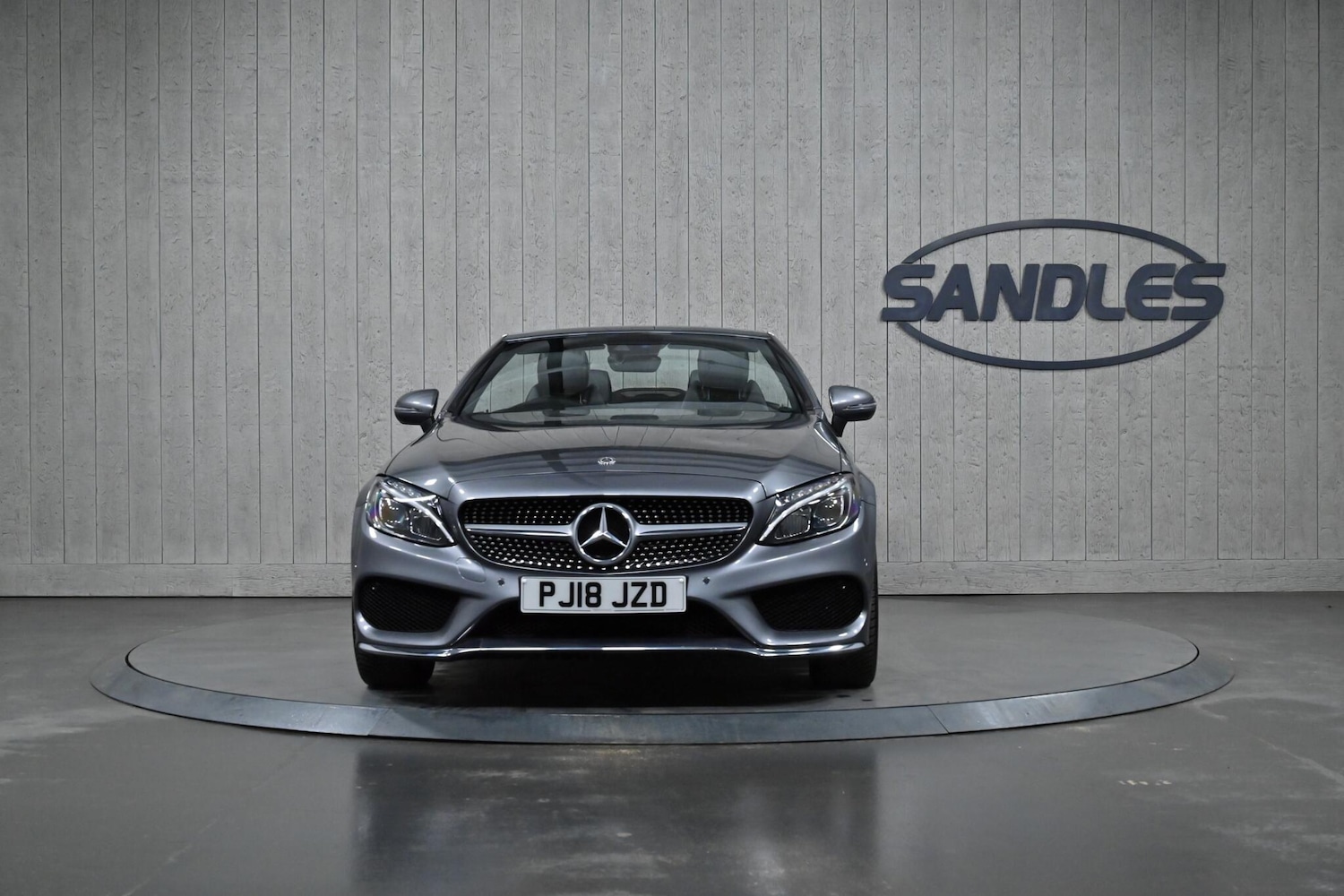 Used Mercedes-Benz C Class 2018 for sale - 77215817: Photo 2