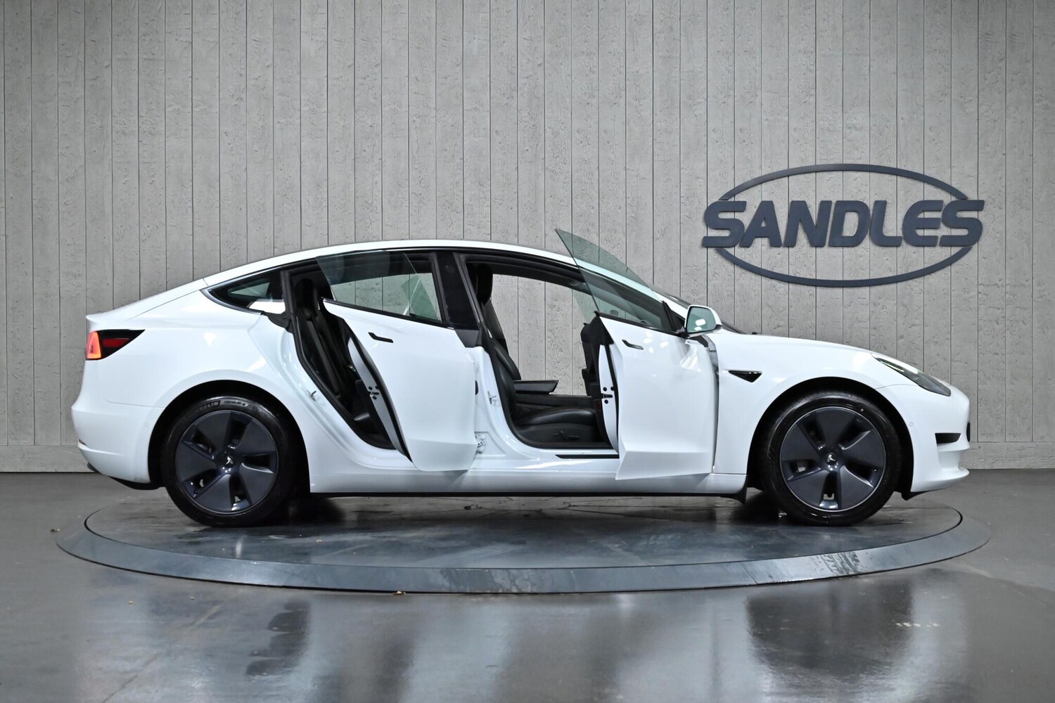 Used Tesla Model 3 2021 for sale - 76850245: Photo 11