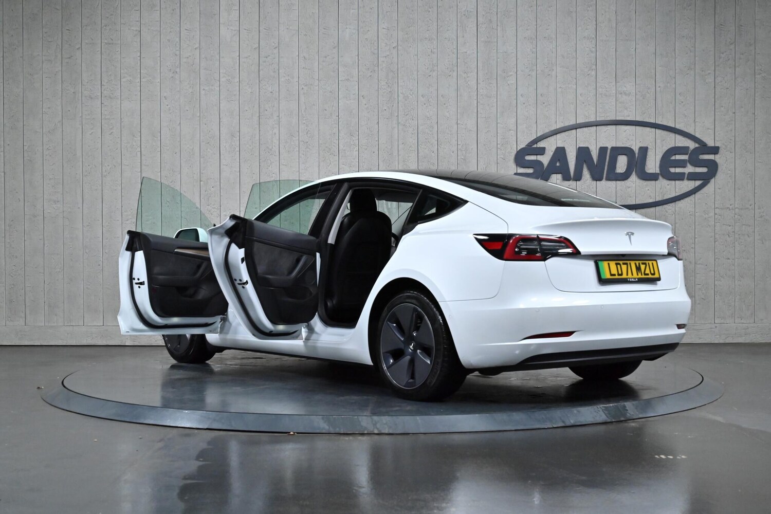 Used Tesla Model 3 2021 for sale - 76850245: Photo 12