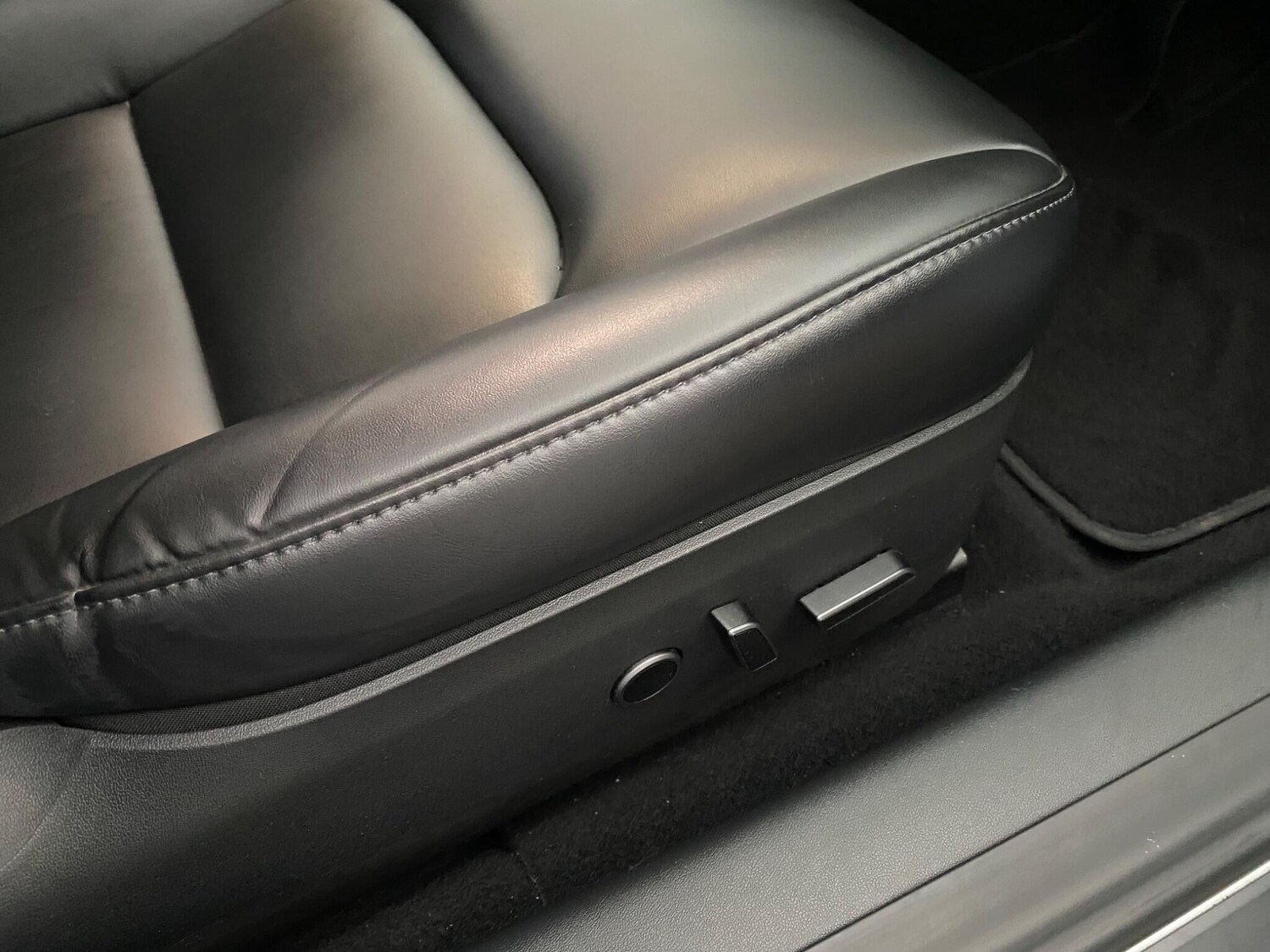 Used Tesla Model 3 2021 for sale - 76850245: Photo 25