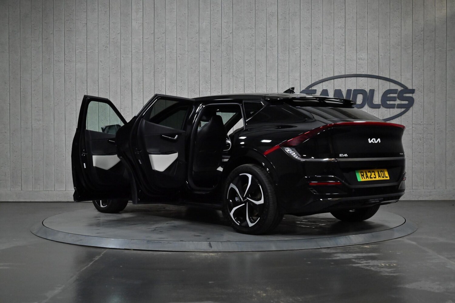 Used Kia EV6 2023 for sale - 77174533: Photo 12