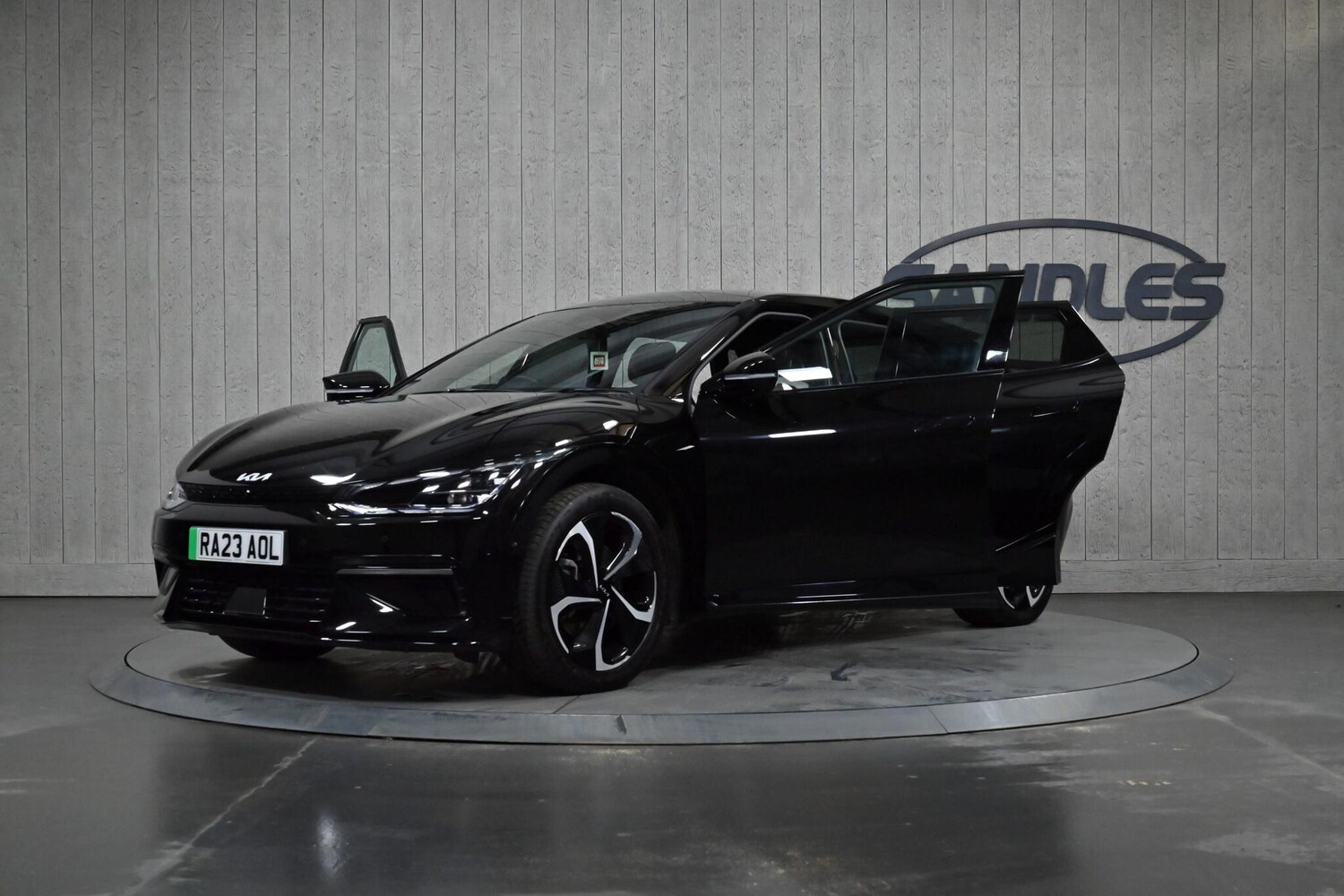 Used Kia EV6 2023 for sale - 77174533: Photo 15