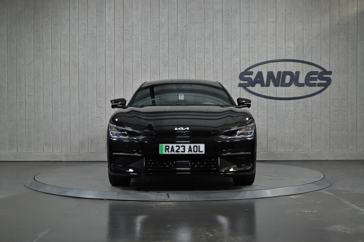 Used Kia EV6 2023 for sale - 77174533: Photo 2