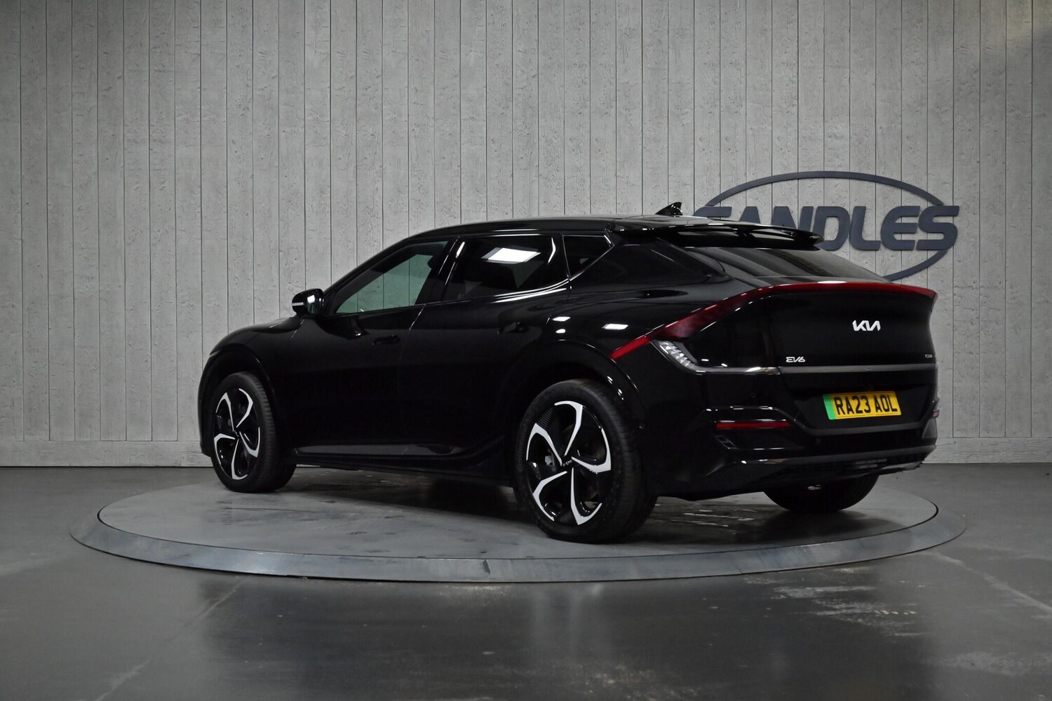 Used Kia EV6 2023 for sale - 77174533: Photo 4