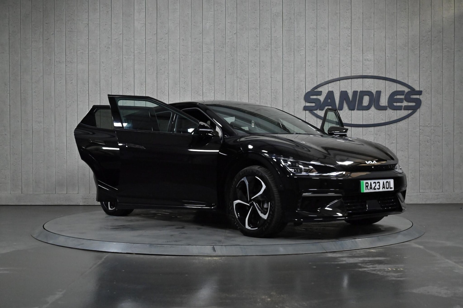 Used Kia EV6 2023 for sale - 77174533: Photo 9