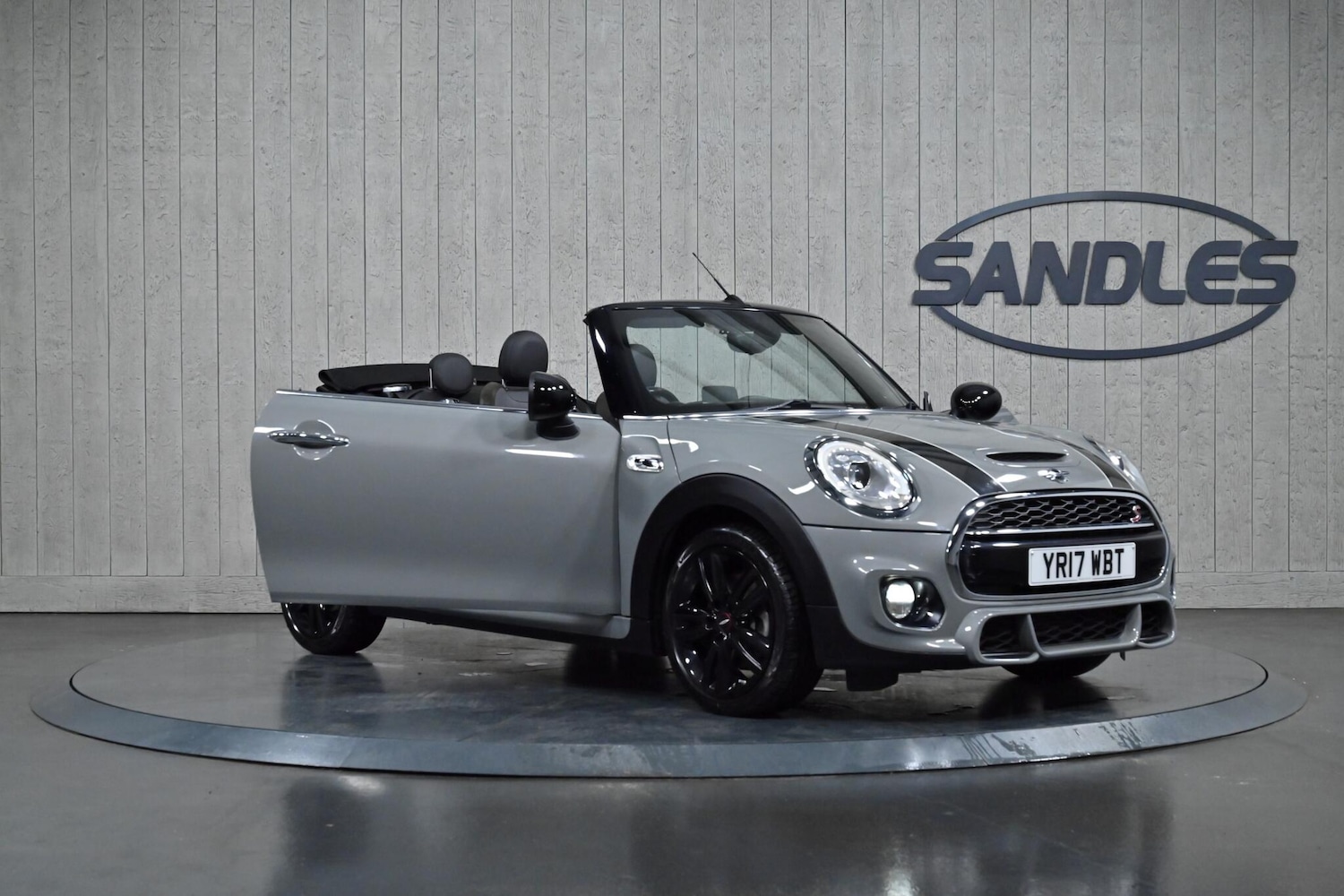 Used MINI Convertible 2017 for sale - 77230036: Photo 9