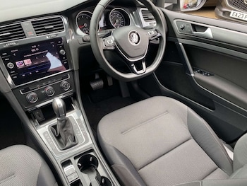 Used Volkswagen Golf 2017 for sale - 78849155: Photo